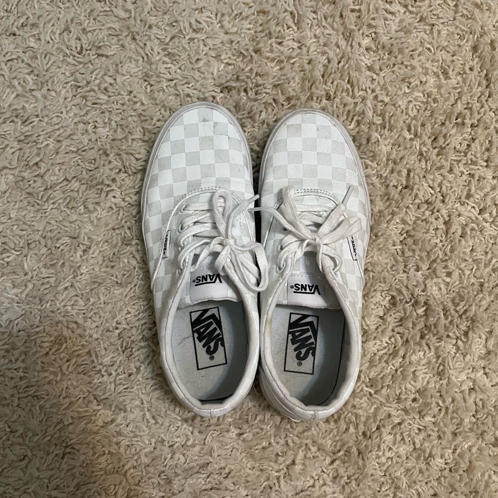 vans white checkered sneakers size 7.5